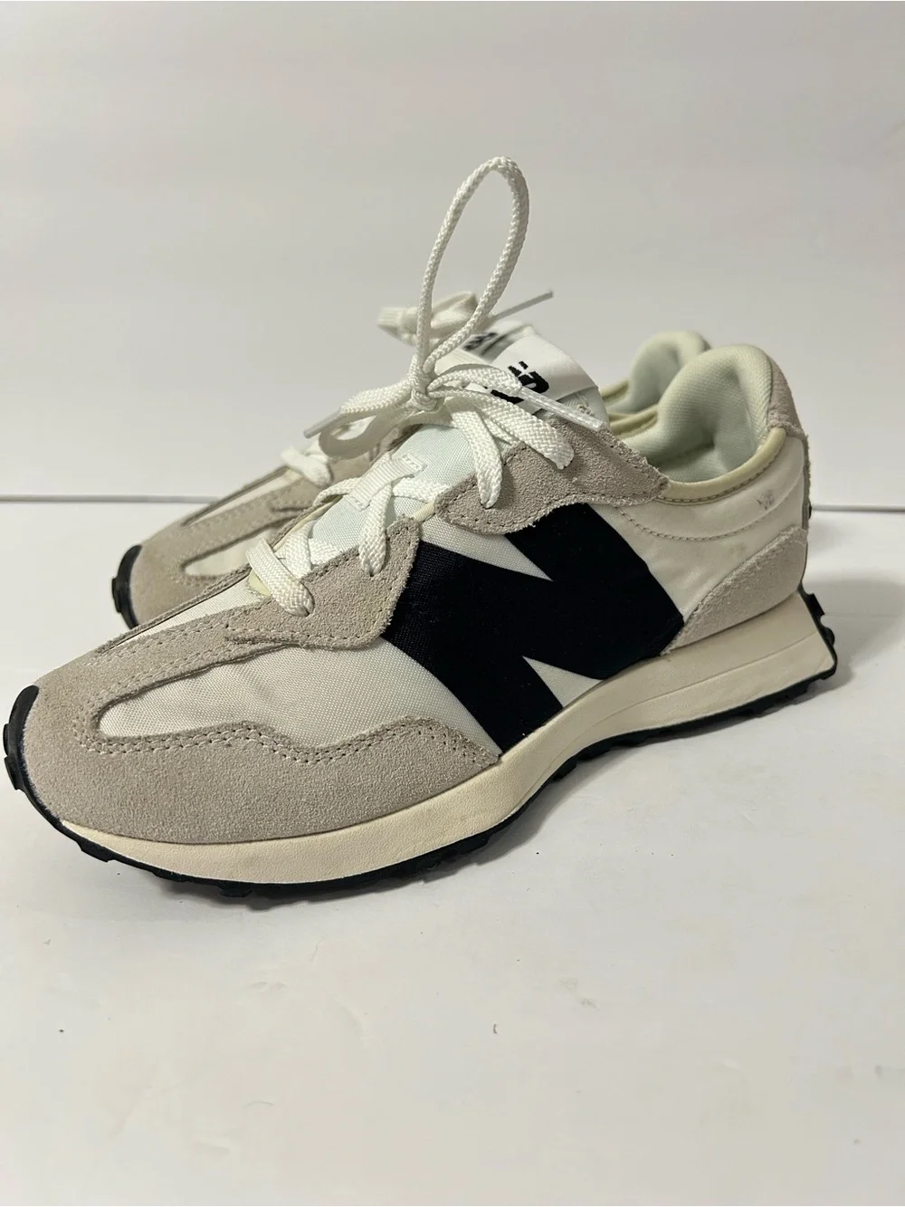 New Balance 327 Athletic Shoes Sneakers Little Kid 3.5 Silver Birch/Navy BA1-13